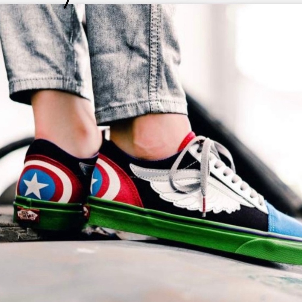Vans x Marvel Avengers Old Skool Skate Shoe New, Marvel Avengers collab